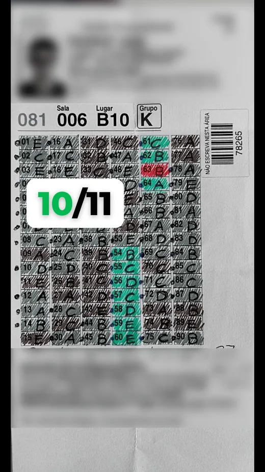 Gabarito da FUVEST de um aluno: 10 de 11 em matemática
